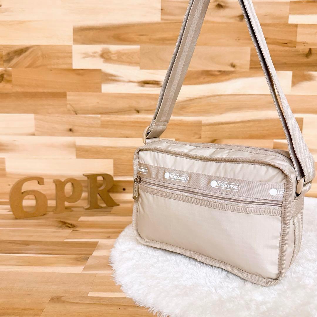め レスポートサック スクエア ショルダーバッグ アイボリー×ベージュLeSportsac