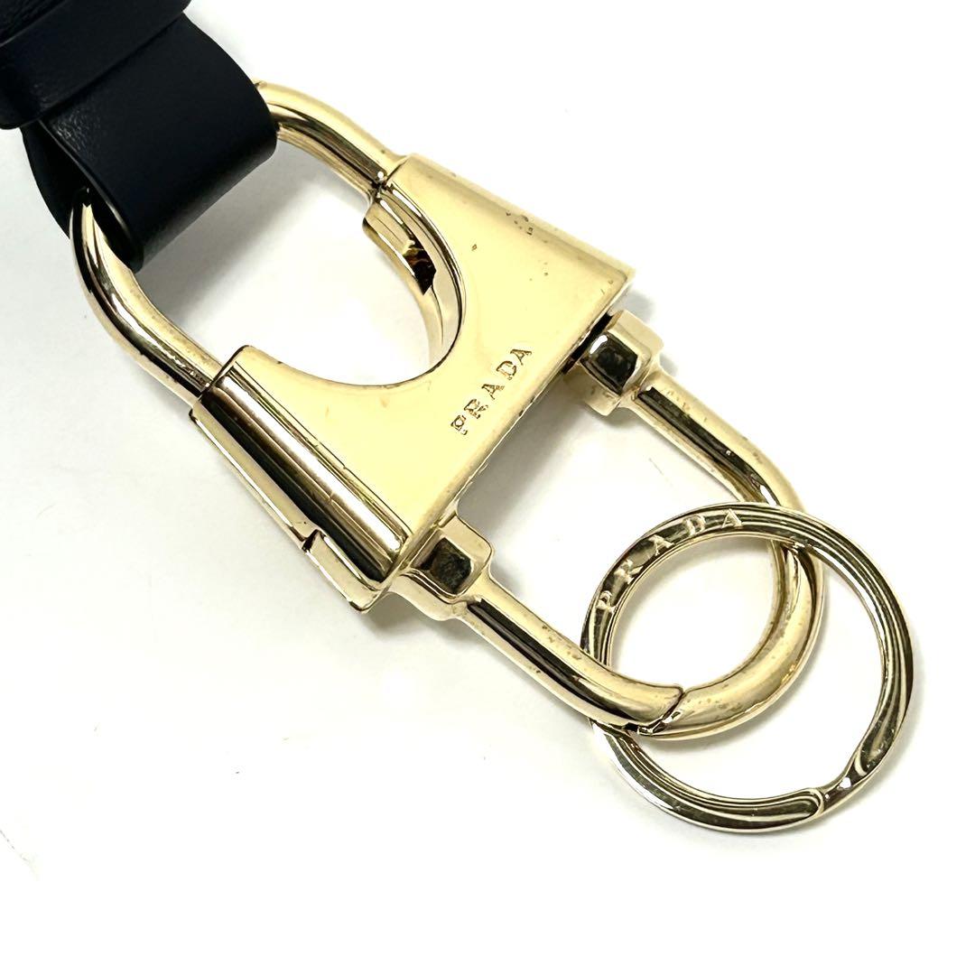 PRADA プラダ ネックホルダー キーリング レザー ロゴ カラビナ 未使用