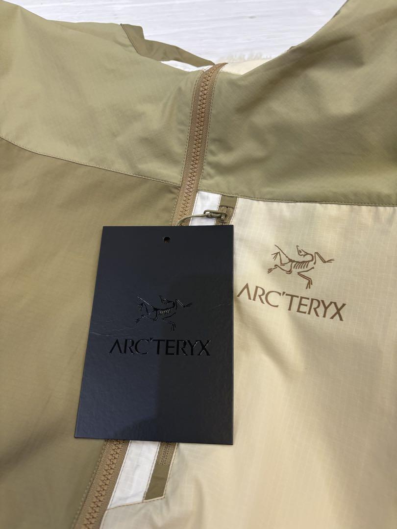 ジャケット・アウター ARC'TERYX x BEAMS Squamish Hoody Nagomi