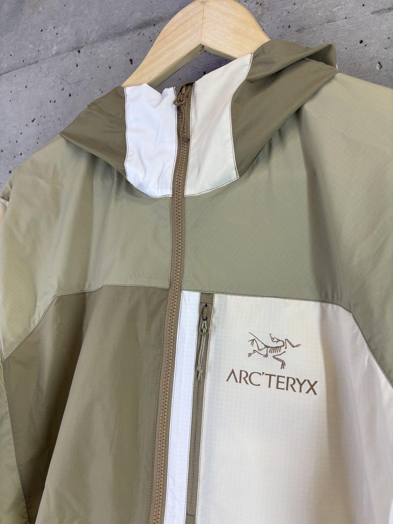 ジャケット・アウター ARC'TERYX x BEAMS Squamish Hoody Nagomi