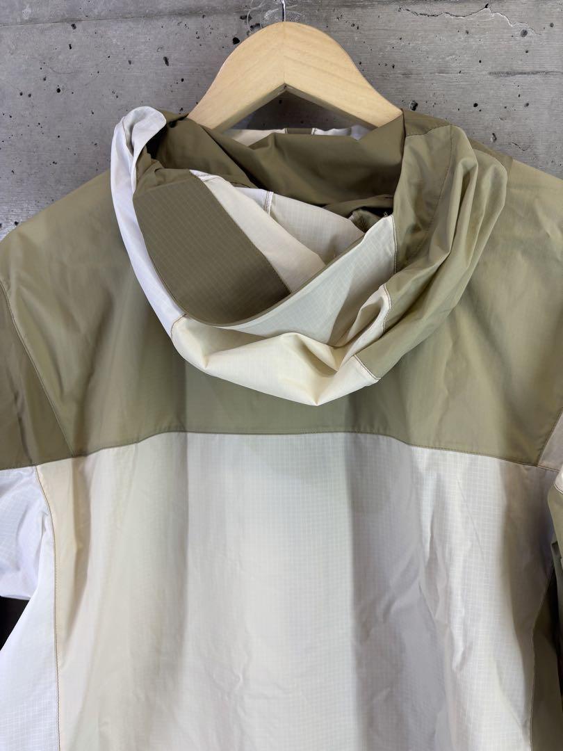 ジャケット・アウター ARC'TERYX x BEAMS Squamish Hoody Nagomi