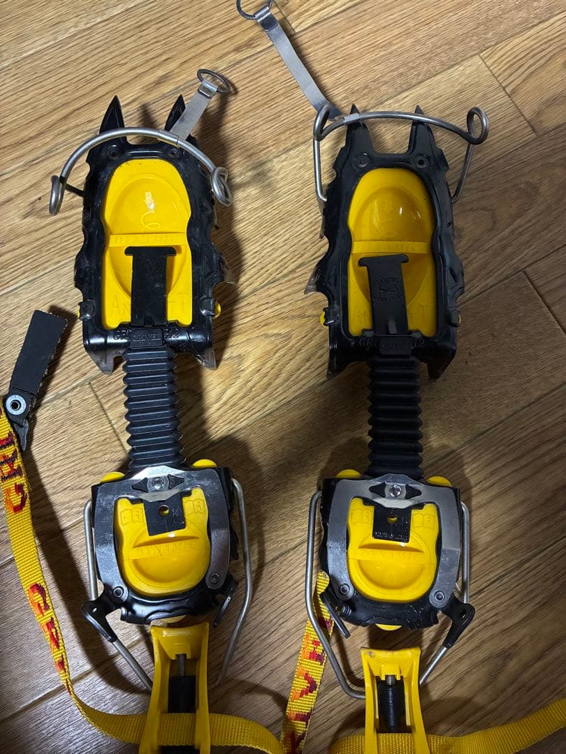 グリベル ワンタッチアイゼン