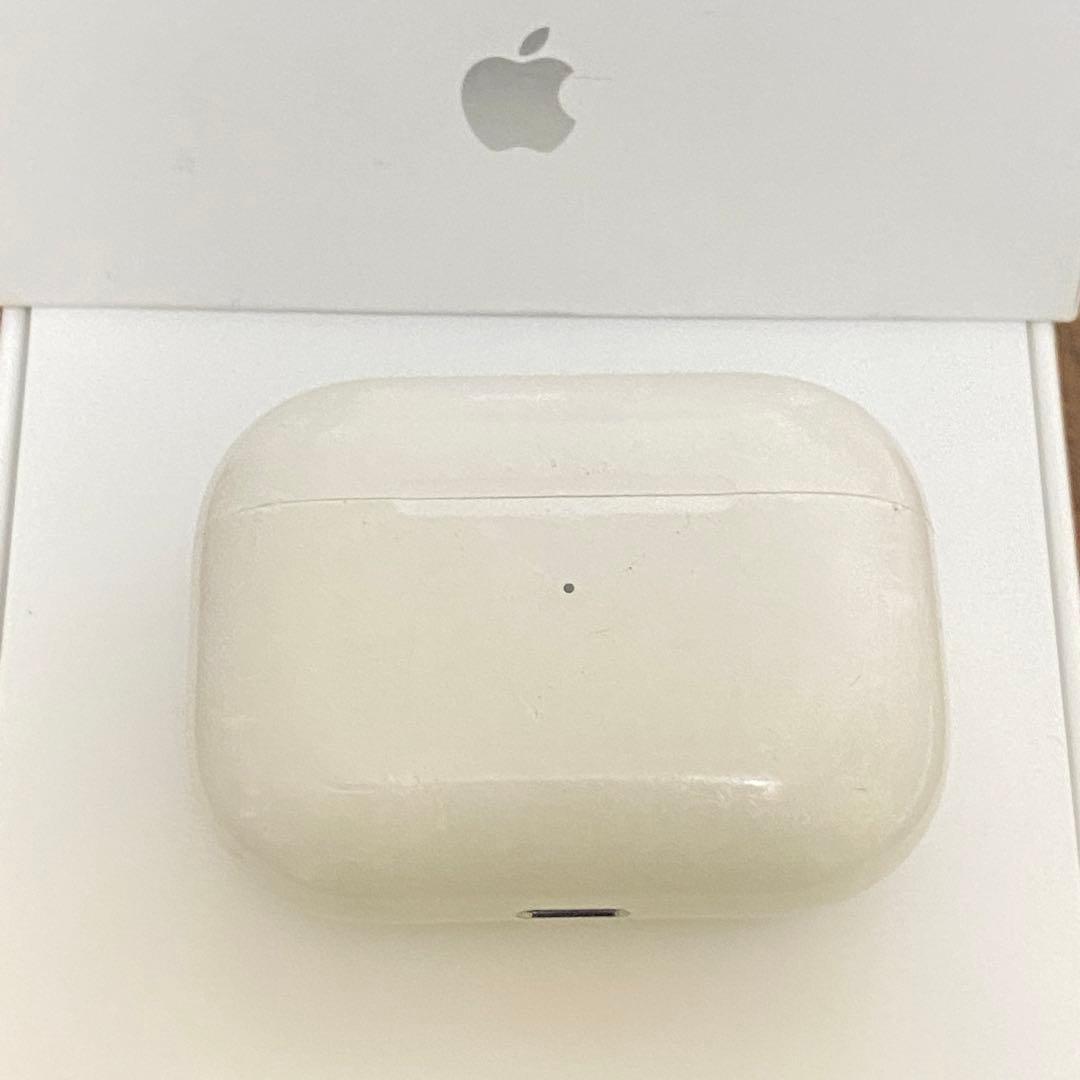 ［正規品］AirPods pro 1 第一世代　ケース　アイポーズ　プロ　充電器 ご覧いただきありがとうございます。 即購入大歓迎です！  うちは「Ap