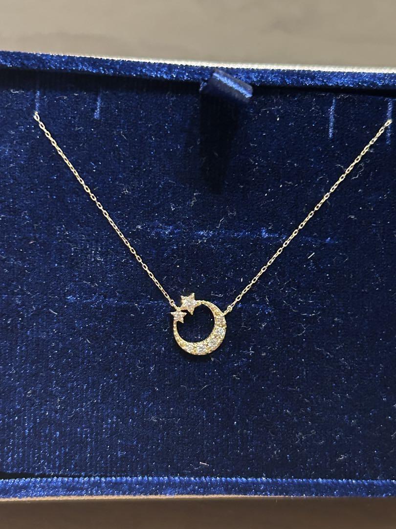輝く高品質な ほぼ未使用品✨月と星モチーフのK18イエローゴールドの アクセサリー