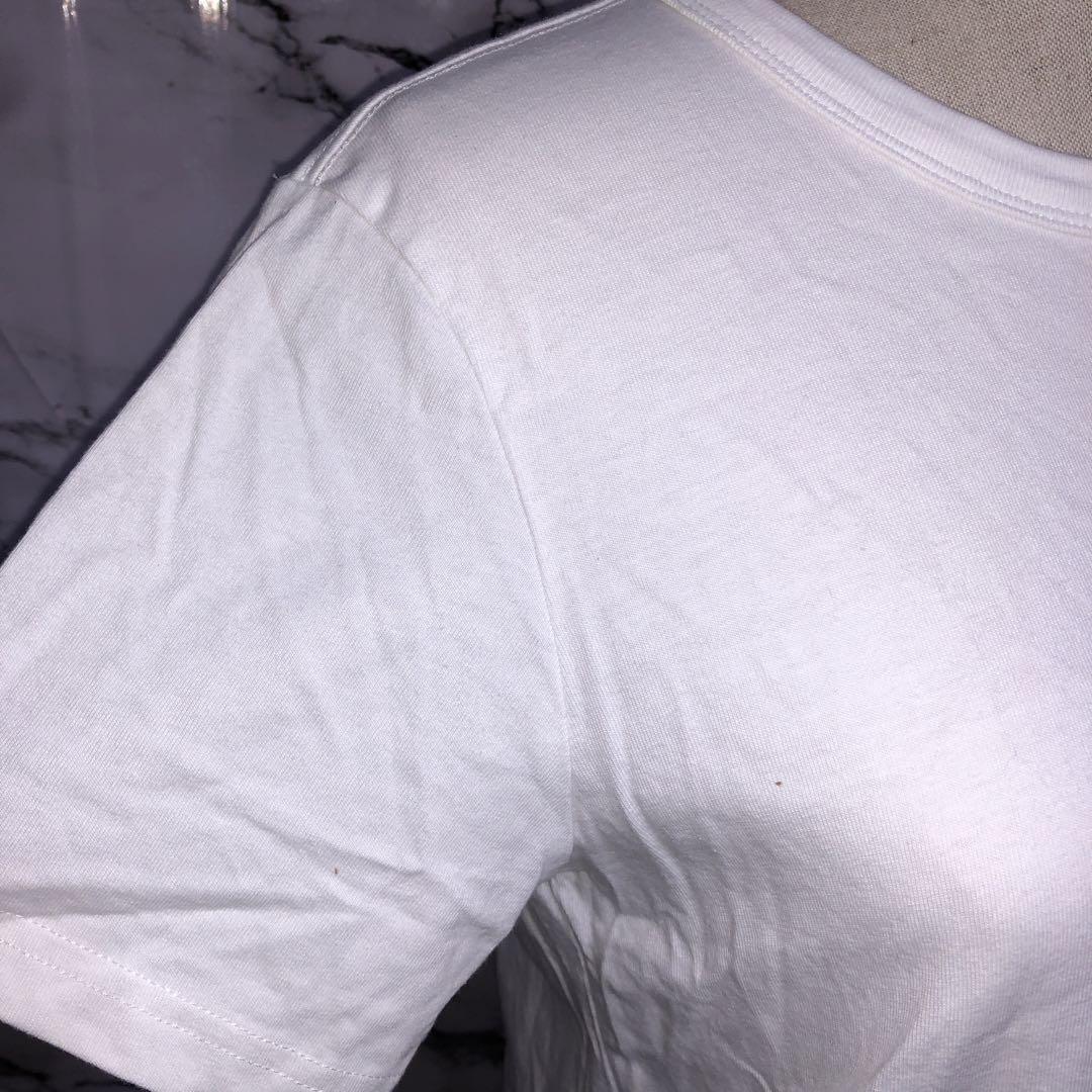ジーユー　半袖Tシャツ　【M】　白　シンプル　定番　カットソー　レディース