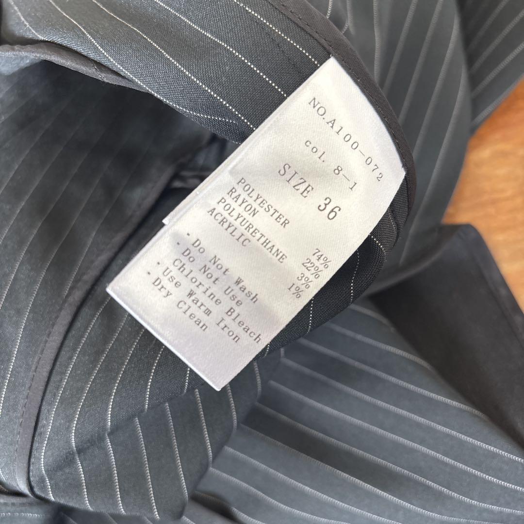 M PREMIERダークグレー ストライプ スーツ 上着36パンツ34