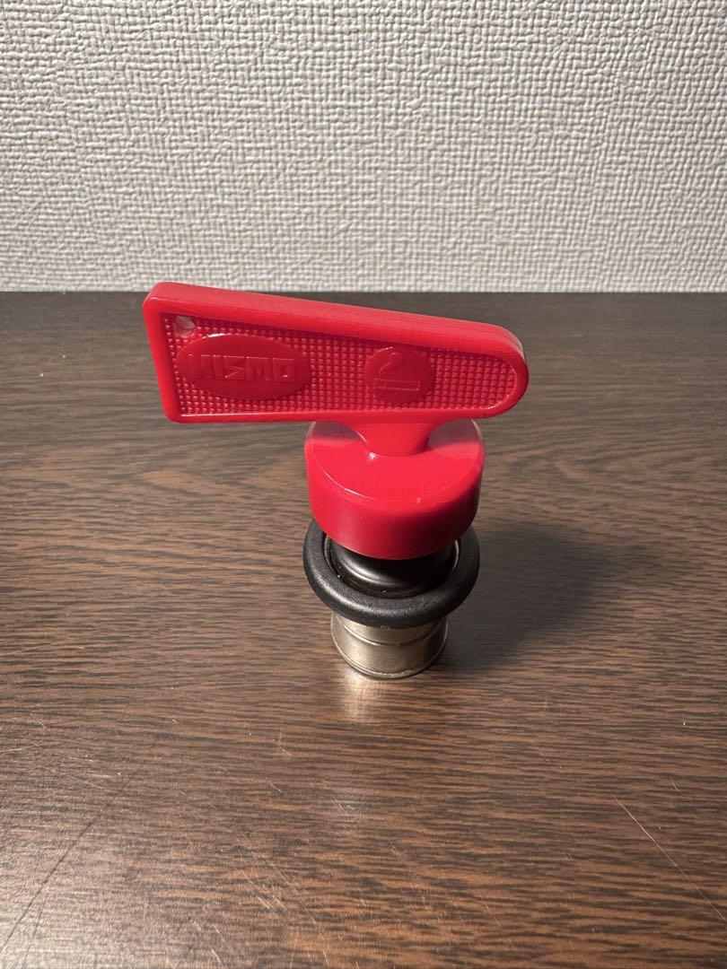 ニスモ 旧ロゴ キルスイッチ型シガーライター 大文字 Amazon.co.jp: 廃盤 旧ロゴ NISMO キルスイッチ型 シガー