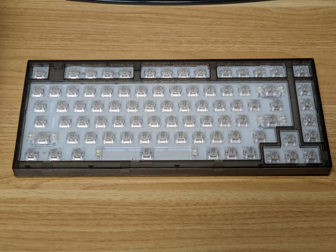 YUNZII X75 クリスタルアイス軸 有線ブラック メカニカル