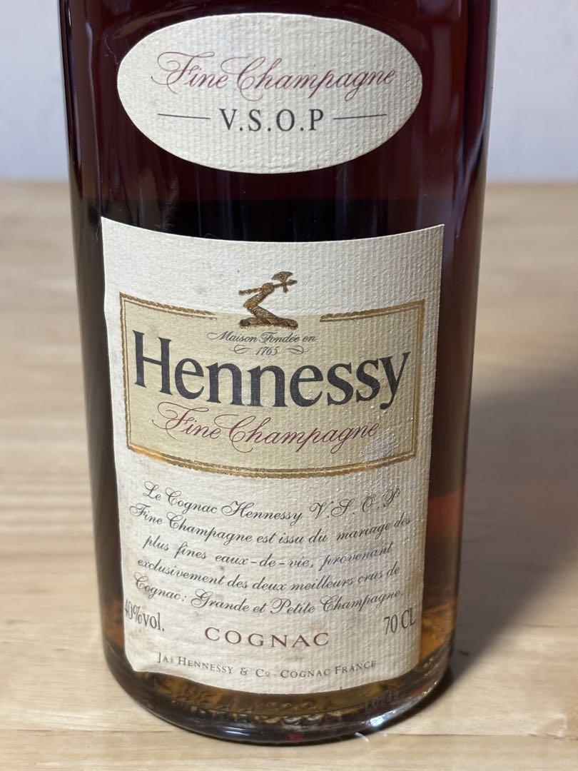 Hennessy VSOP 700ml 40度　未開封 Amazon.co.jp: ヘネシーVSOP 40度700ml 1ケース（12本） : 食品