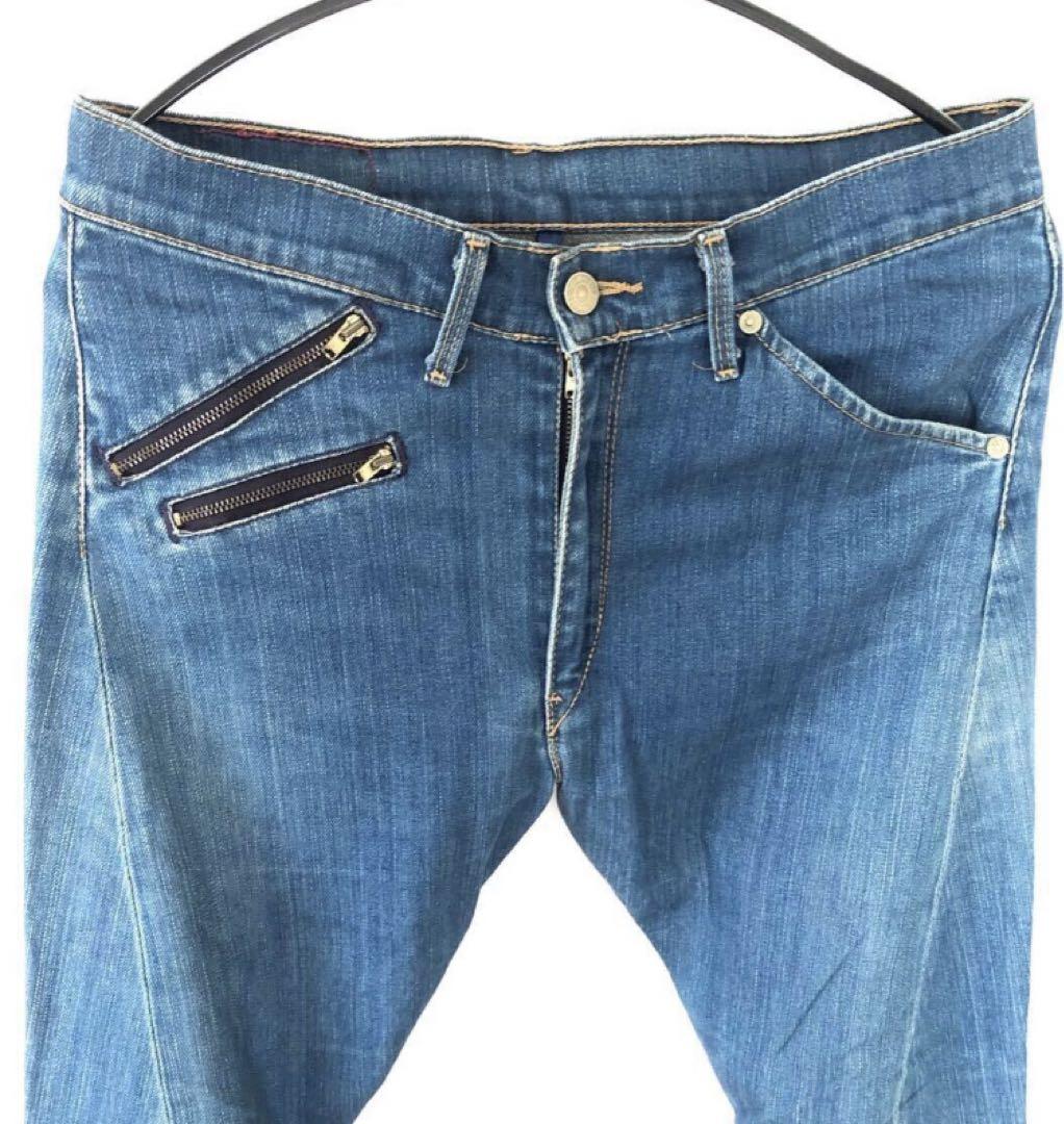 Levi’s RED passive aggressive 30x30 1st