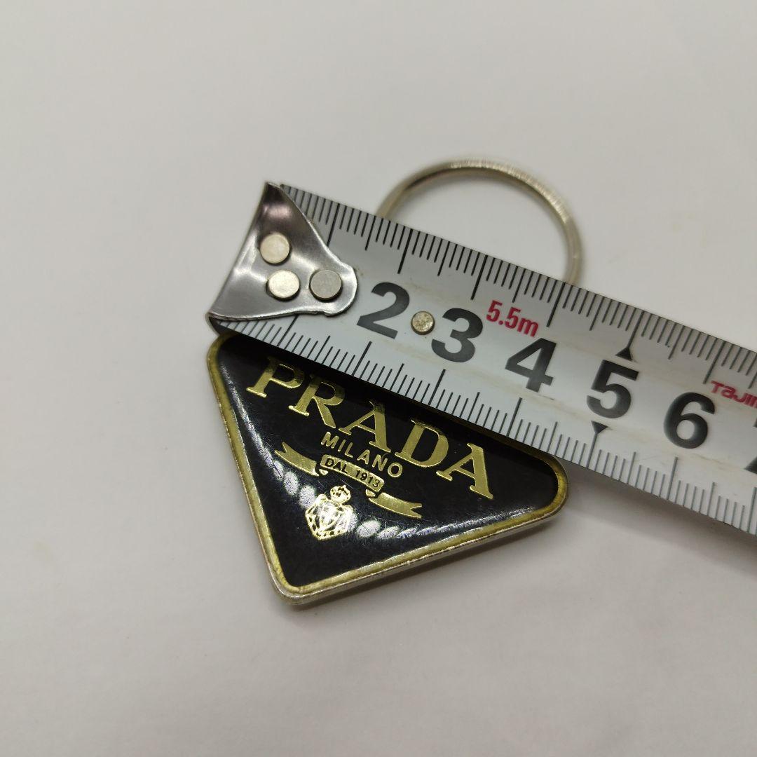 PRADA キーホルダー