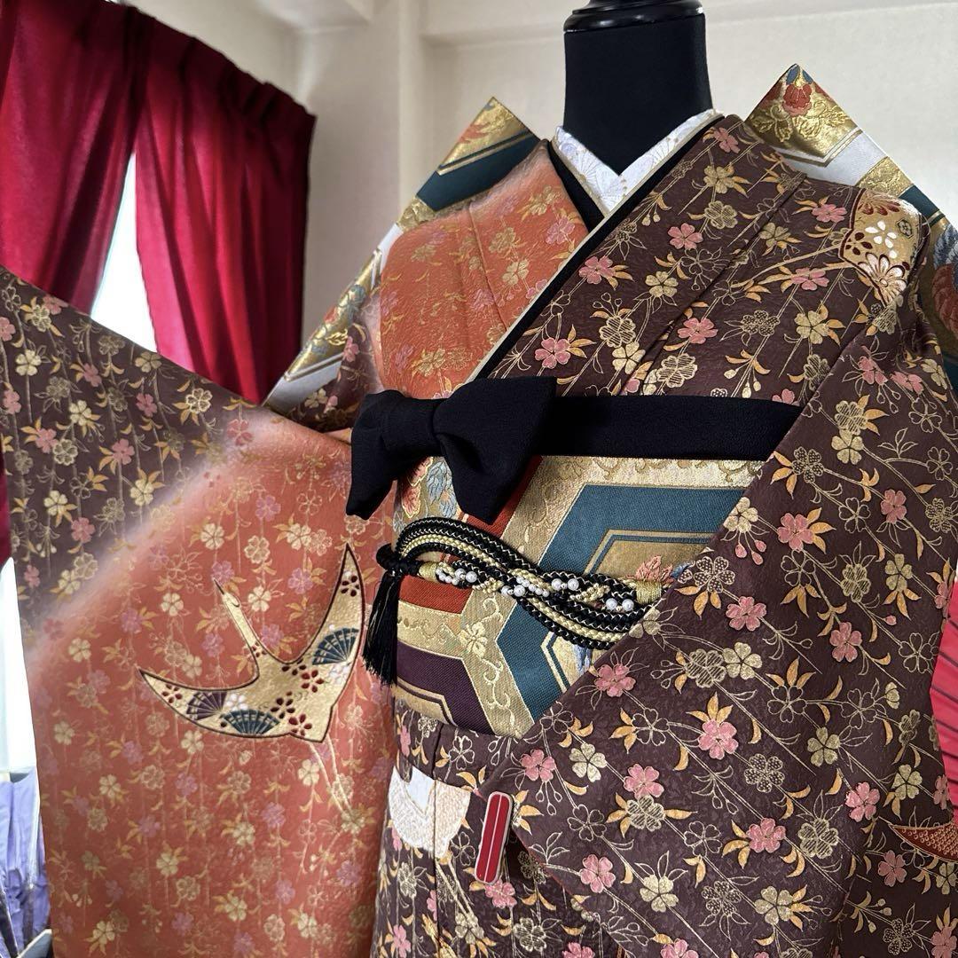 豪華振袖フルセット(7点)・青緑色・古典柄・金駒刺繍・鳳凰牡丹花文・枝垂れ桜 振袖フルセット(7点)・古典柄・金駒刺繍・飛鶴・枝垂れ桜・菊