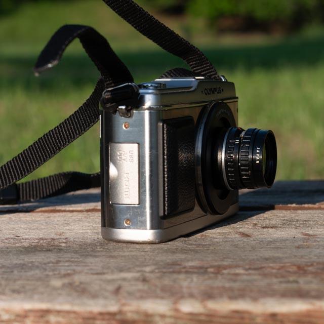 【写ルンです感覚のコンデジ】OLYMPUS PEN E-P1 24mm