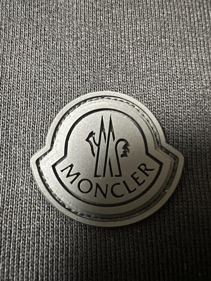 未使用☆MONCLER Cropped Hoodie パーカー M ブラック色