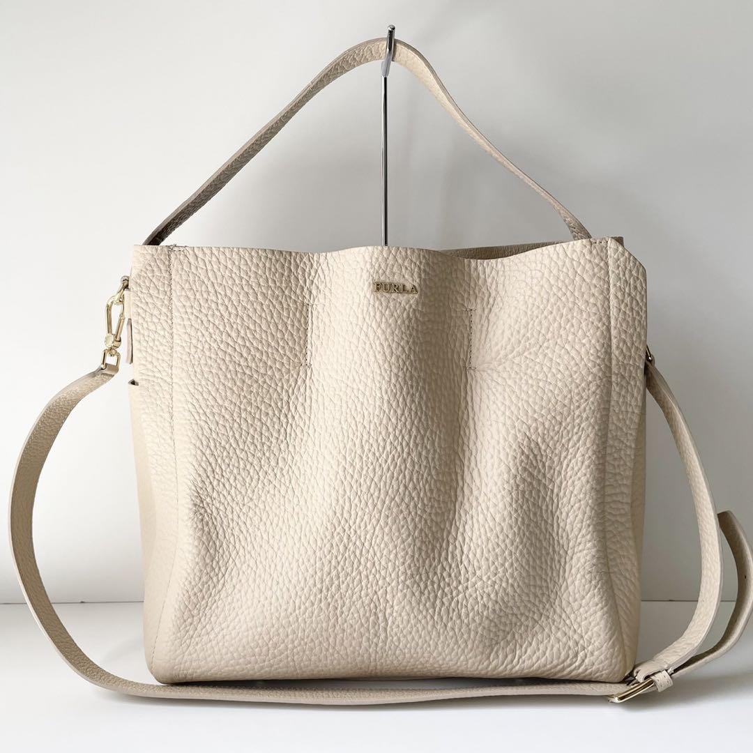 入園入学祝い FURLA 極美品♡ A4 シボ トートバッグ 2way ホーボー カプリッチョ バッグ