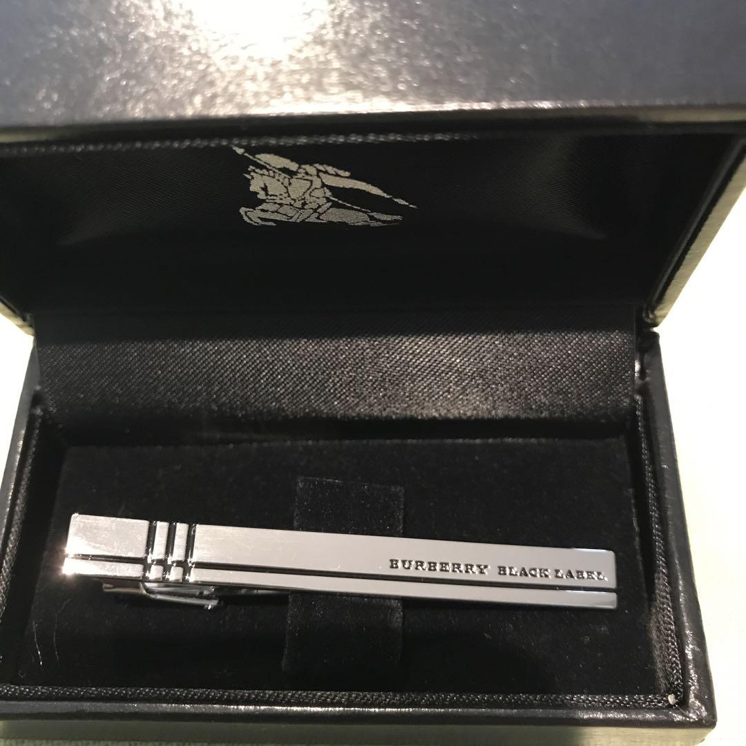 【海外輸入】 LABEL BLACK BURBERRY ネクタイピン メルカリ - 専用ボックス付き 小物