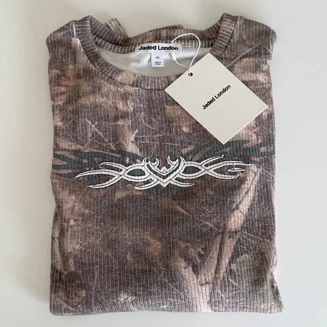JADED LONDON ウッドランド カモ タトゥー アップリケ トップス ◇新品◇JADED LONDON カモ柄トップス