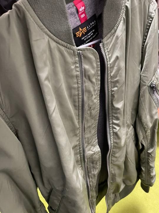 alpha industries ジャケットカーキM