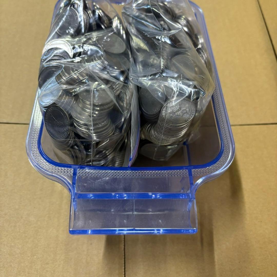 メダル スロット 実機 25パイ 洗浄済み1000枚（ドル箱付き） - メルカリ