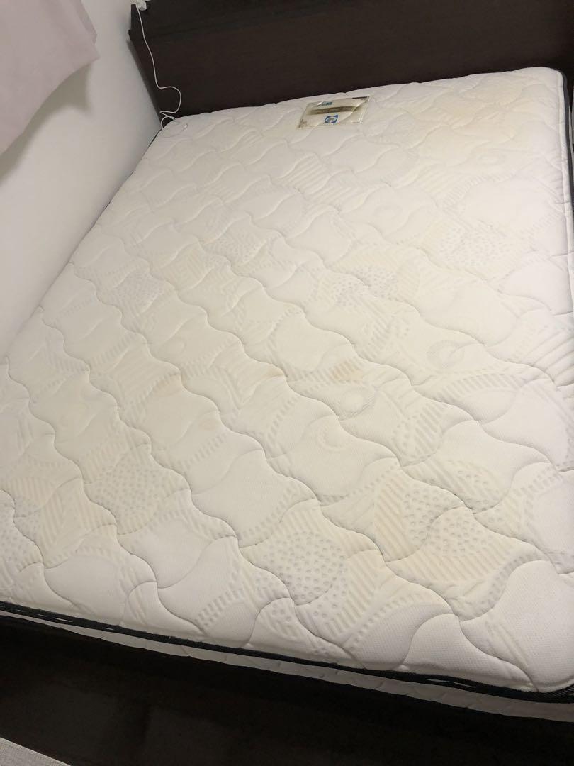 sealy クイーンサイズ　ベット　マットレス　引き出し付きベット