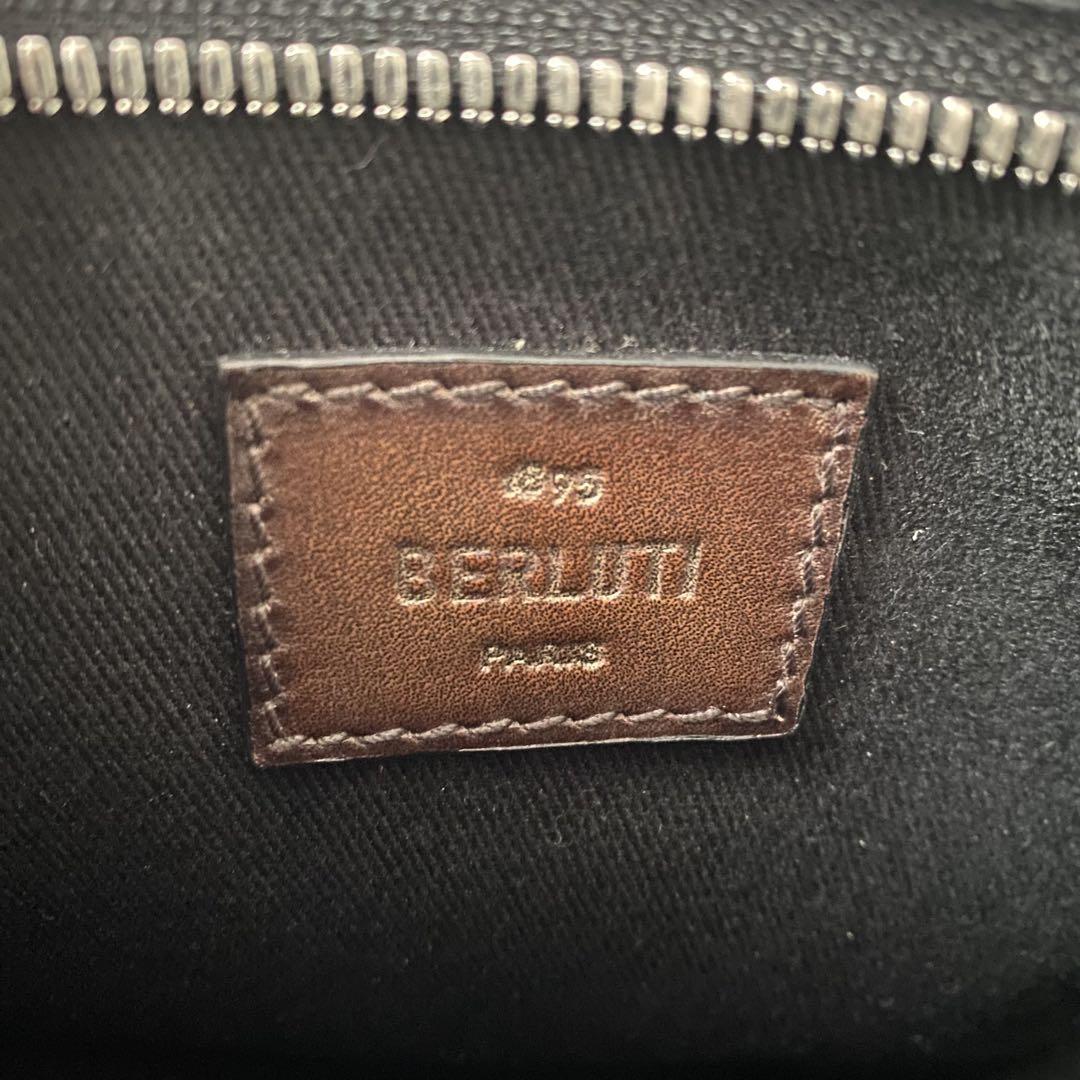 極美品⭐︎ Berluti ベルルッティ ショルダーバッグ エスカパード レザー