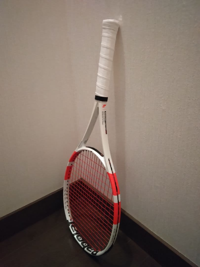 新品同様 バボラ ピュアストライク チーム(G2) 新品同様 バボラ ピュアストライク チーム(G2)