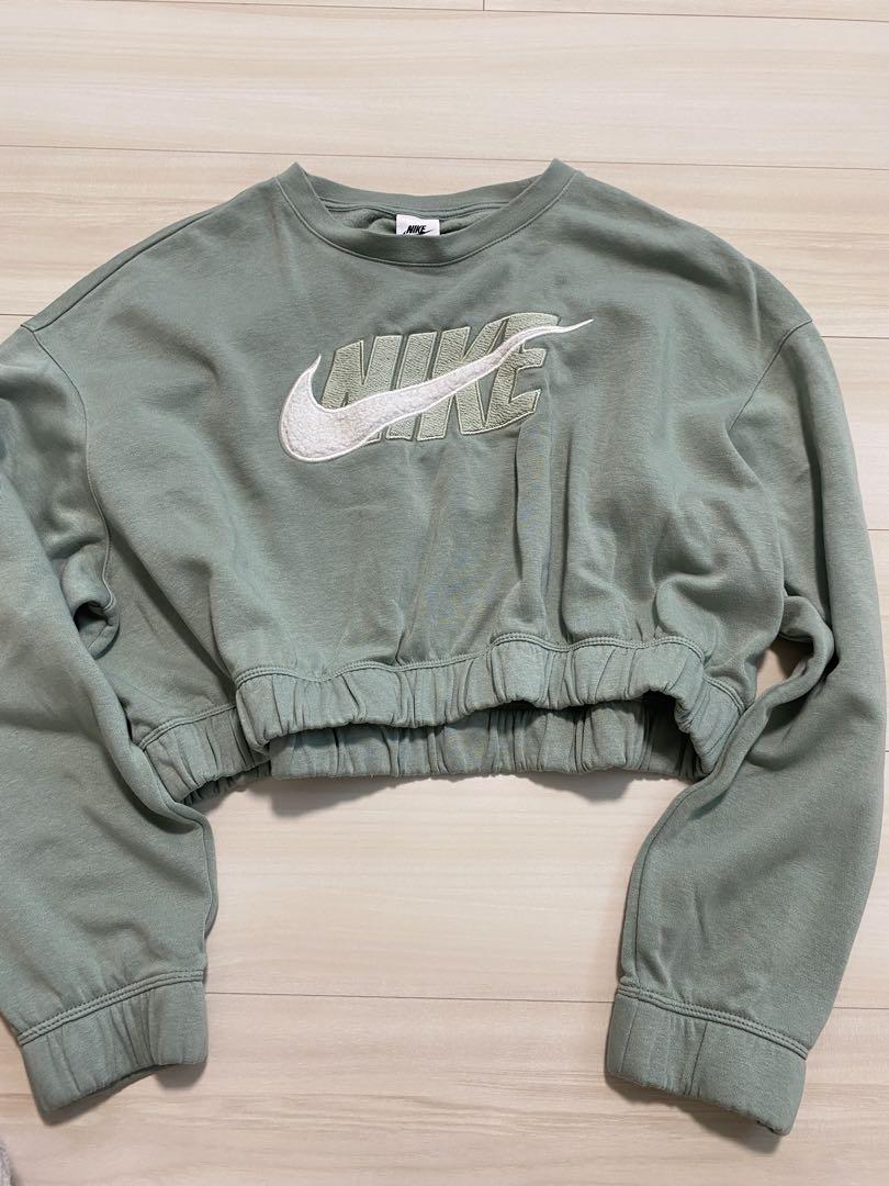 Nike クロップドスウェット グリーン