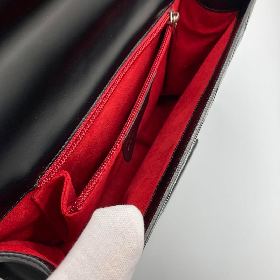 !新品同然! サルヴァトーレ フェラガモ ガンチーニ ハンドバック レザー !新品同然! サルヴァトーレ フェラガモ ガンチーニ ハンドバック レザー