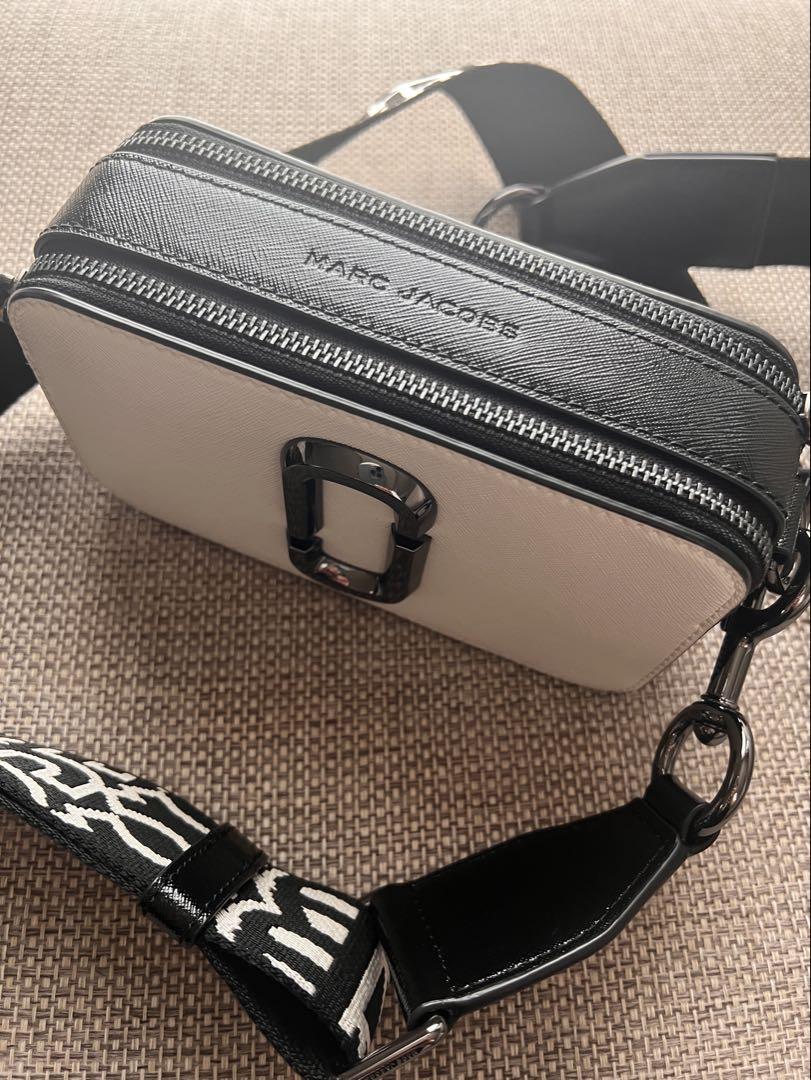 MARC JACOBS ショルダーバッグ ホワイト/ブラック MARC JACOBS ショルダーバッグ ホワイト/ブラック - メルカリ