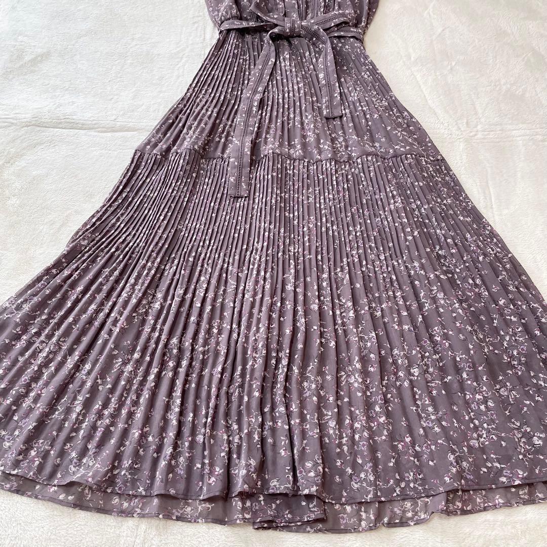 【美品】フレイアイディー ノースリーブプリーツプリントワンピース モカ 完売品 【美品】フレイアイディー ノースリーブプリーツプリントワンピース モカ 完売品