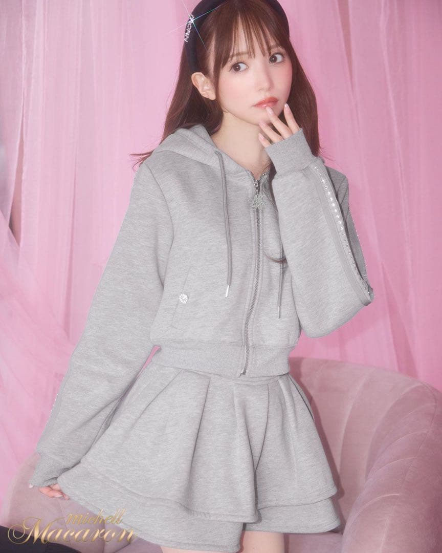 ミシェルマカロン フリルスカートセットアップ Fサイズ グレー ミシェルマカロン フリルスカートセットアップ Fサイズ グレー