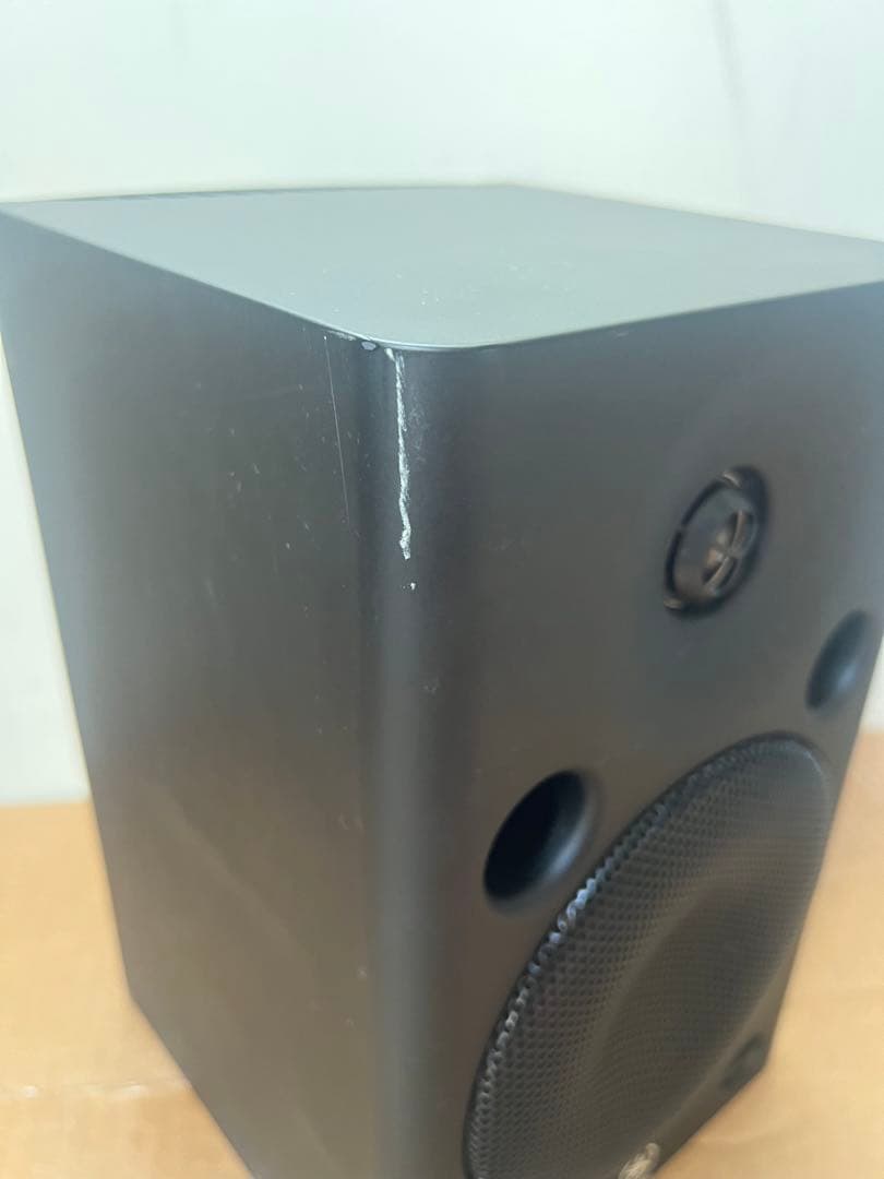 スタジオモニタースピーカー