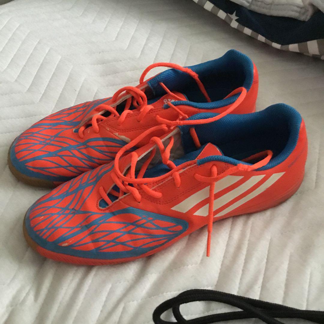 有名な高級ブランド 中古品】adidasフットサルシューズ27cm - メルカリ シューズ