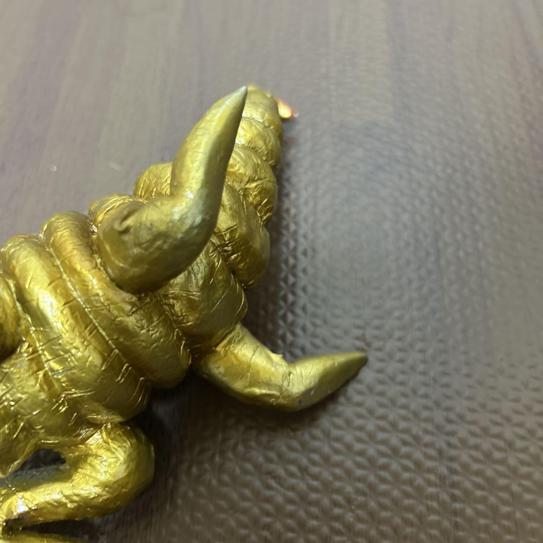 ゴルドン　ウルトラマン　フィギュア
