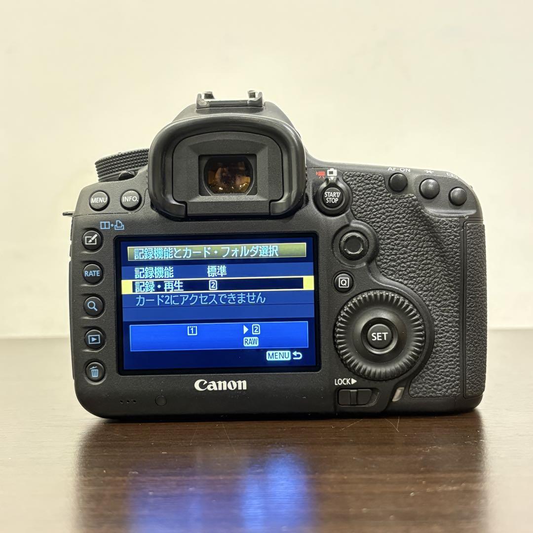 【ジャンク】Canon EOS 5D MarkⅢ ボディ 充電器バッテリー付き