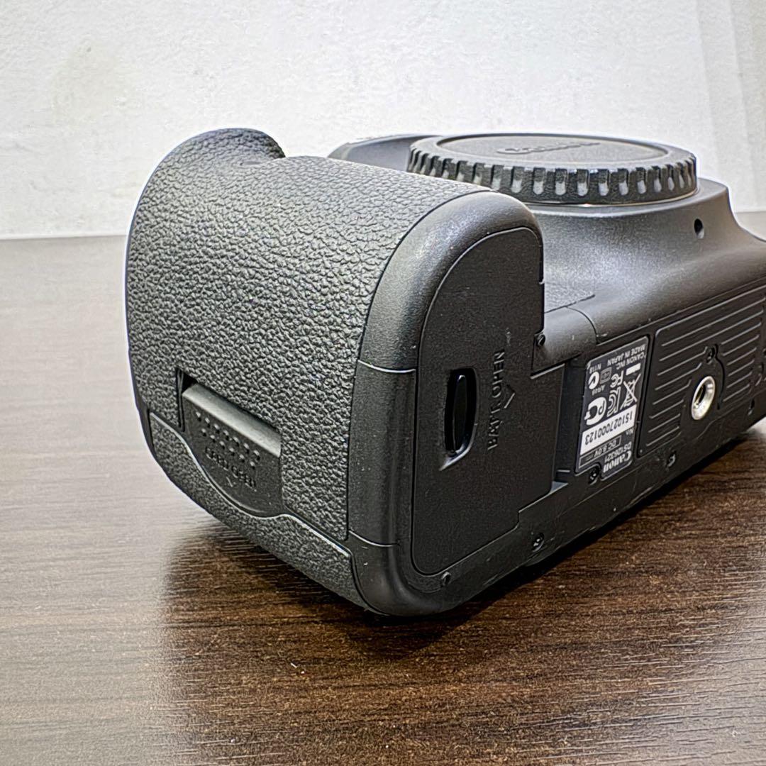 【ジャンク】Canon EOS 5D MarkⅢ ボディ 充電器バッテリー付き