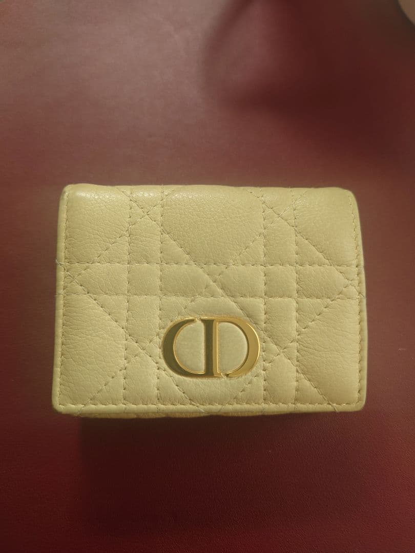 Dior イエローレザー三つ折り財布