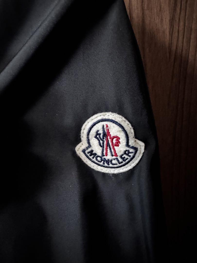 MONCLER ブラック ナイロンジャケット