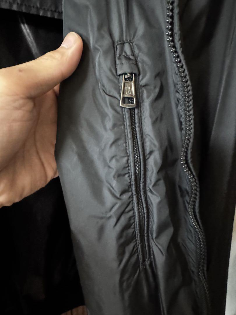 MONCLER ブラック ナイロンジャケット