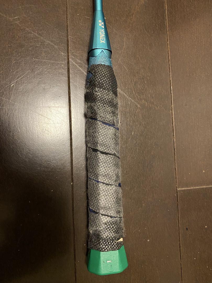 【美品】ヨネックス　ナノフレア700