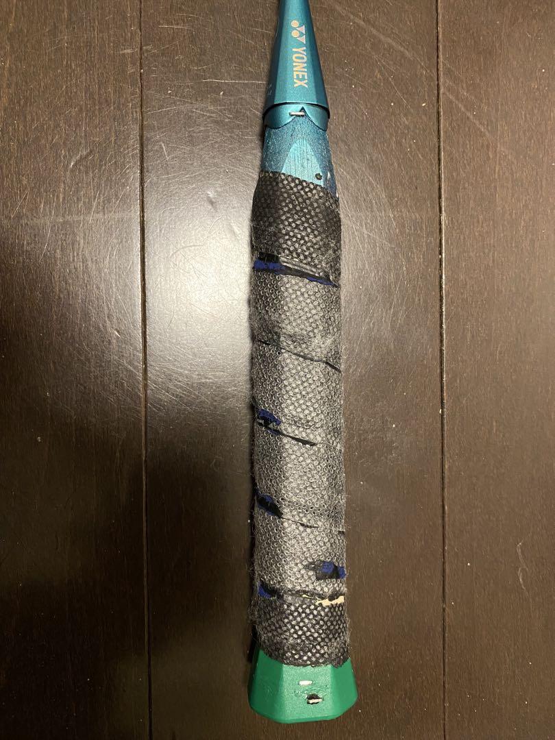 【美品】ヨネックス　ナノフレア700