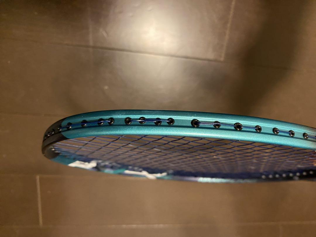 【美品】ヨネックス　ナノフレア700