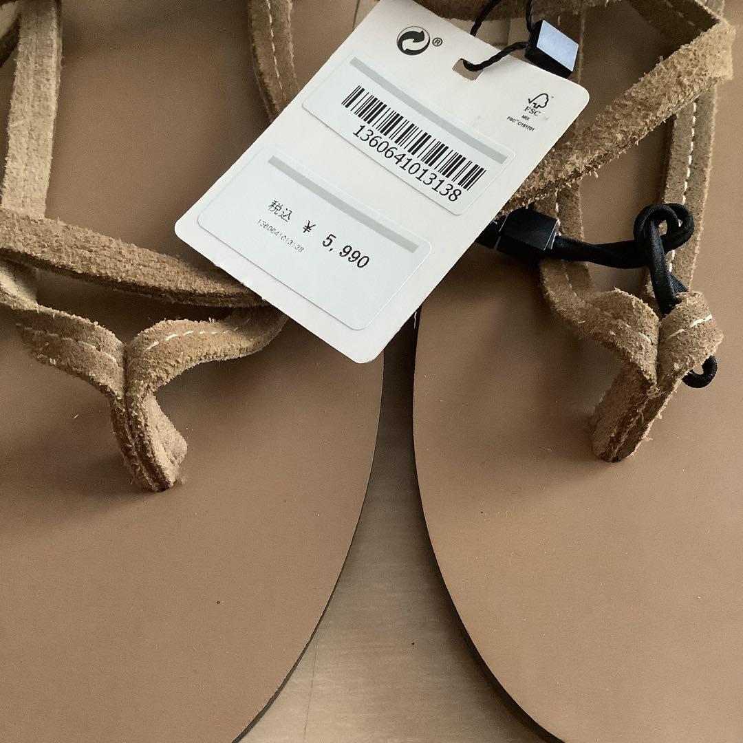 スペイン発送 ZARA スエードフラットサンダル 上品カジュアル タグ付きZARA 本スエードフラットサンダル 38 BR - メルカリ