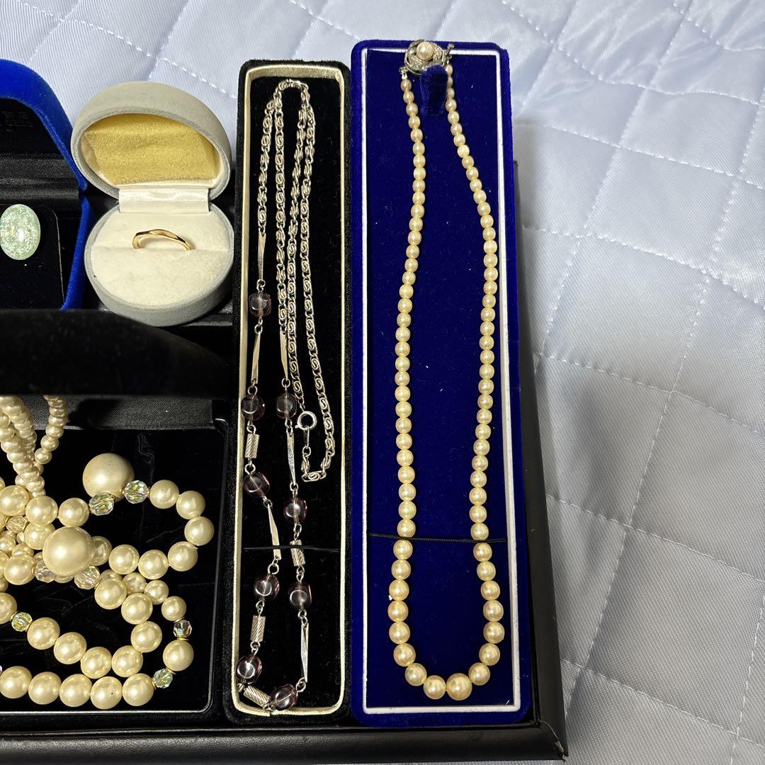 遺品整理　ネックレス　ピアス　ブローチ 遺品整理 ネックレス・イヤリング・ブローチ・指輪 - メルカリ