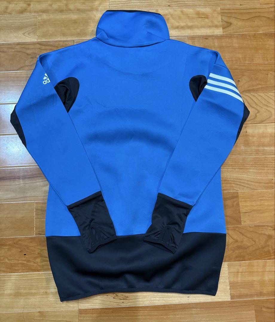 新品　adidas アディダス　青　スウェット　Lサイズ