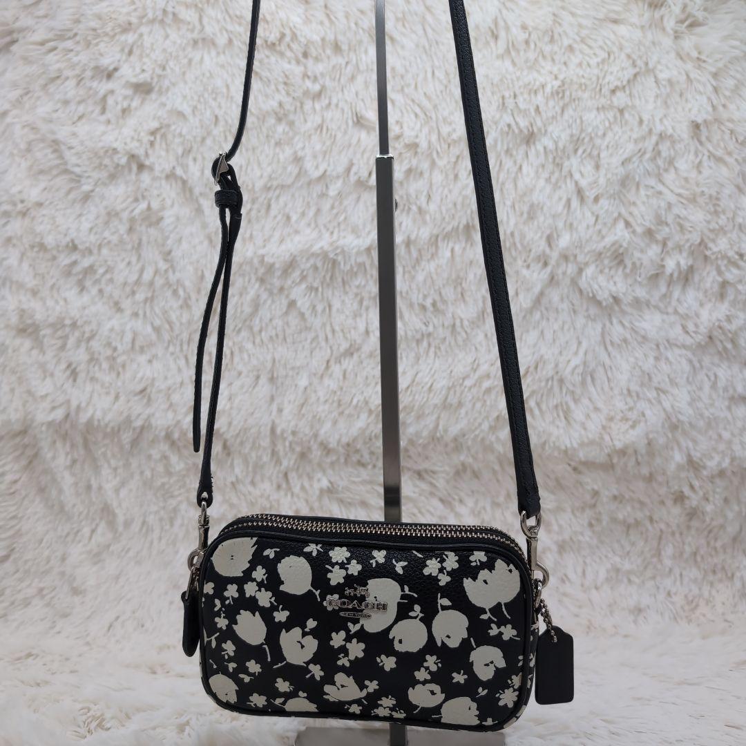 ◆値下げ【美品】コーチCOACH花柄ショルダーバッグ 黒/白
