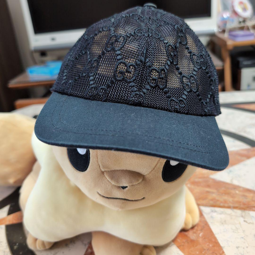 GUCCI黒メッシュキャップ