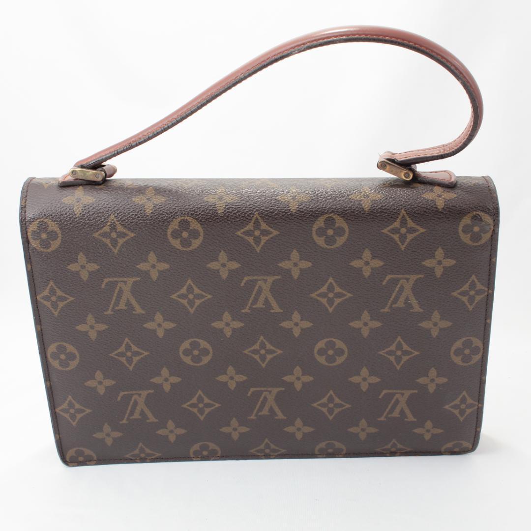 b0590 Louis