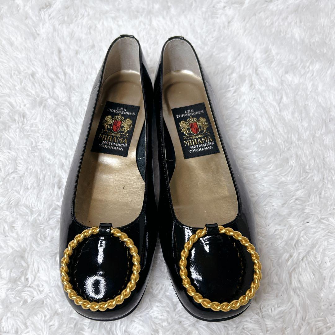 ✨極美品✨ ミハマ フラットパンプス エナメル ゴールドリング ラウンドトゥ ✨極美品✨ ミハマ フラットパンプス エナメル ゴールドリング