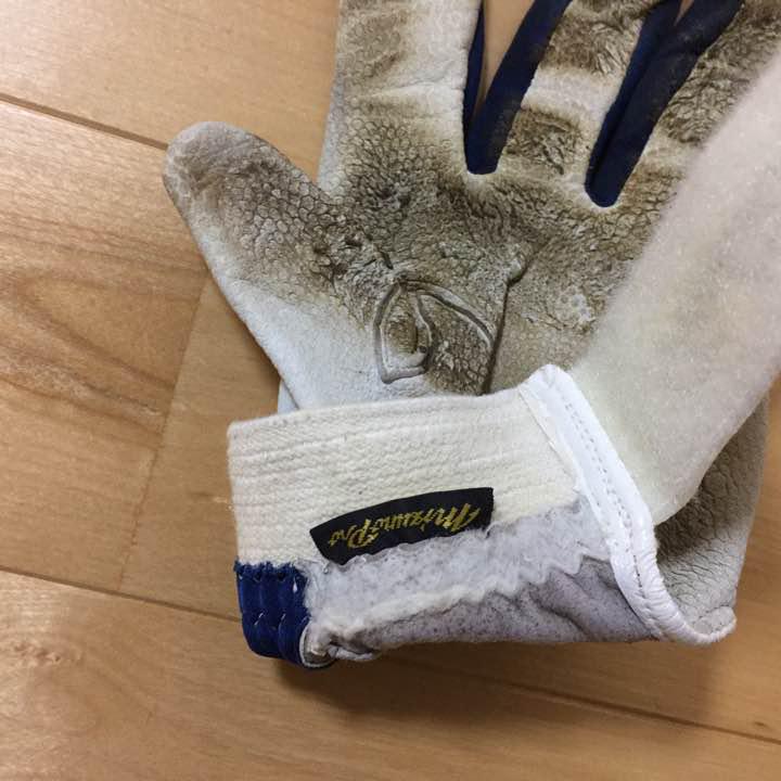 【非売品】横浜DeNAベイスターズ 仁志敏久選手実使用バッティンググローブ
